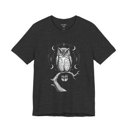 Gothic Watcher Owl - Graphic Tee