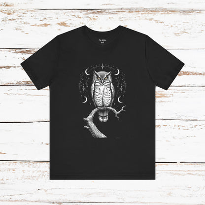 Gothic Watcher Owl - Graphic Tee