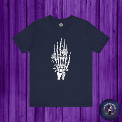 White Roses and Skeleton Hand  Gothic Graphic T-Shirt – Alt Aesthetic Poetic Goth Streetwear