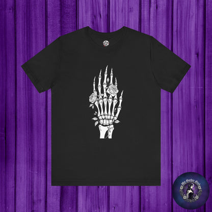 White Roses and Skeleton Hand  Gothic Graphic T-Shirt – Alt Aesthetic Poetic Goth Streetwear