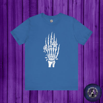 White Roses and Skeleton Hand  Gothic Graphic T-Shirt – Alt Aesthetic Poetic Goth Streetwear