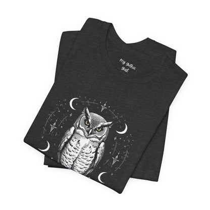 Gothic Watcher Owl - Graphic Tee